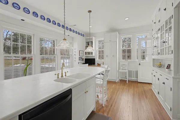 $4,350,000 | 3215 West Dobson Place, Ann Arbor, MI 48105