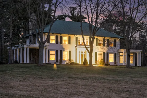 $4,350,000 | 3215 West Dobson Place, Ann Arbor, MI 48105