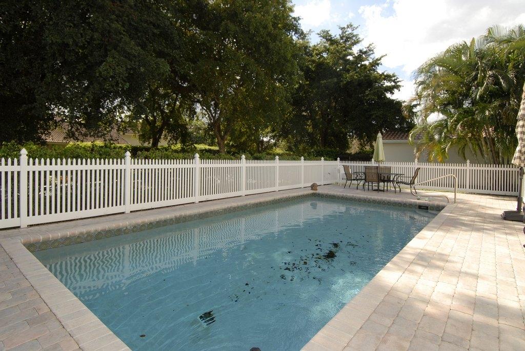 7258 Arcadia Court Boca Raton, FL 33433 - Photo 4 of 24 Pool