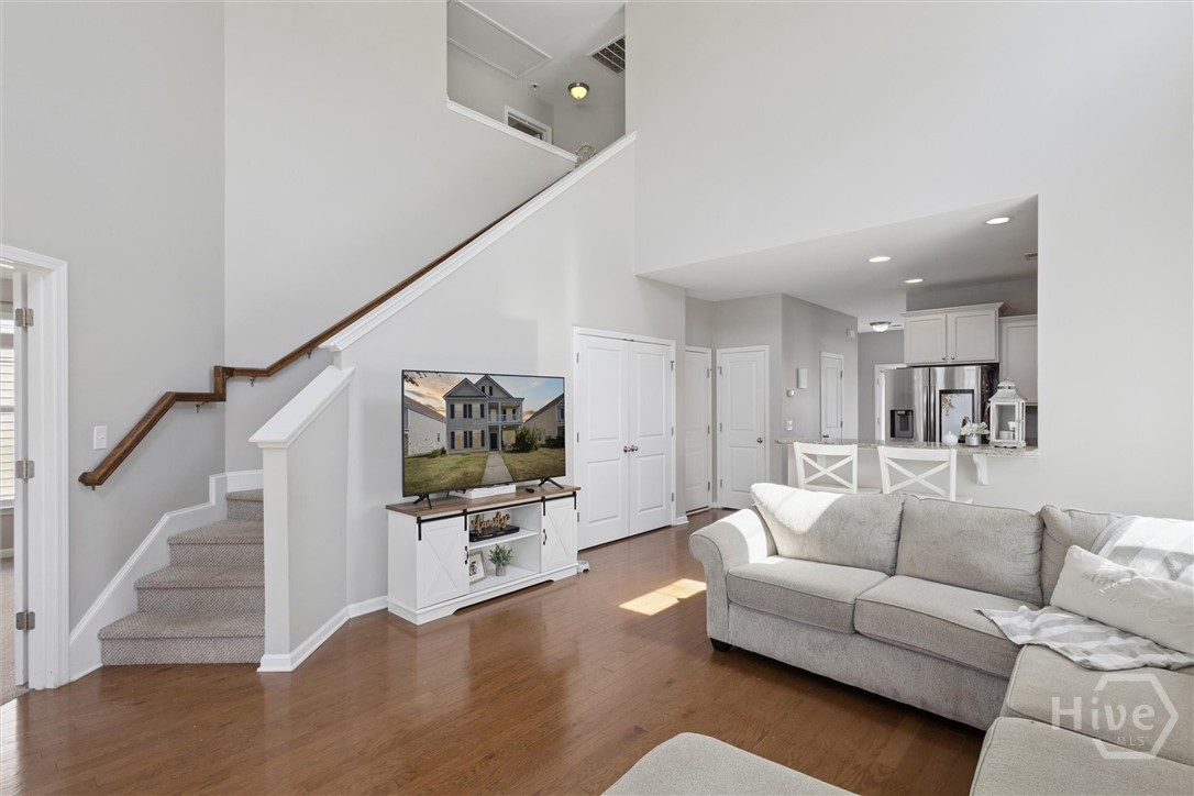 75 Timber Crest Court Savannah, GA 31407 - Photo 7 of 43 Three HUGE bedrooms and the second bath are located at the top of the stairway.