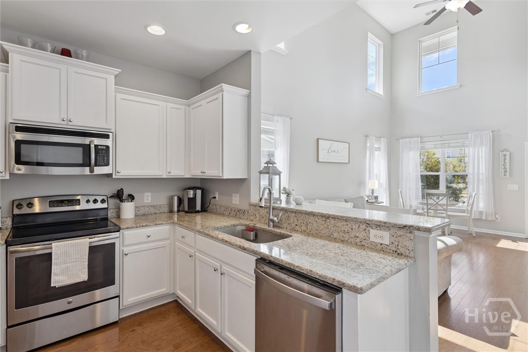 75 Timber Crest Court Savannah, GA 31407 - Photo 10 of 43 The seller just installed a brand new dishwasher.