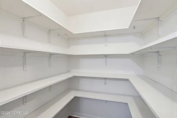 $489,000 | 147 Stratford Place, Unit 5, Lakewood, NJ 08701