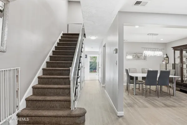 $489,000 | 147 Stratford Place, Unit 5, Lakewood, NJ 08701