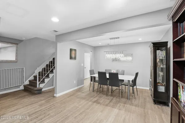 $489,000 | 147 Stratford Place, Unit 5, Lakewood, NJ 08701