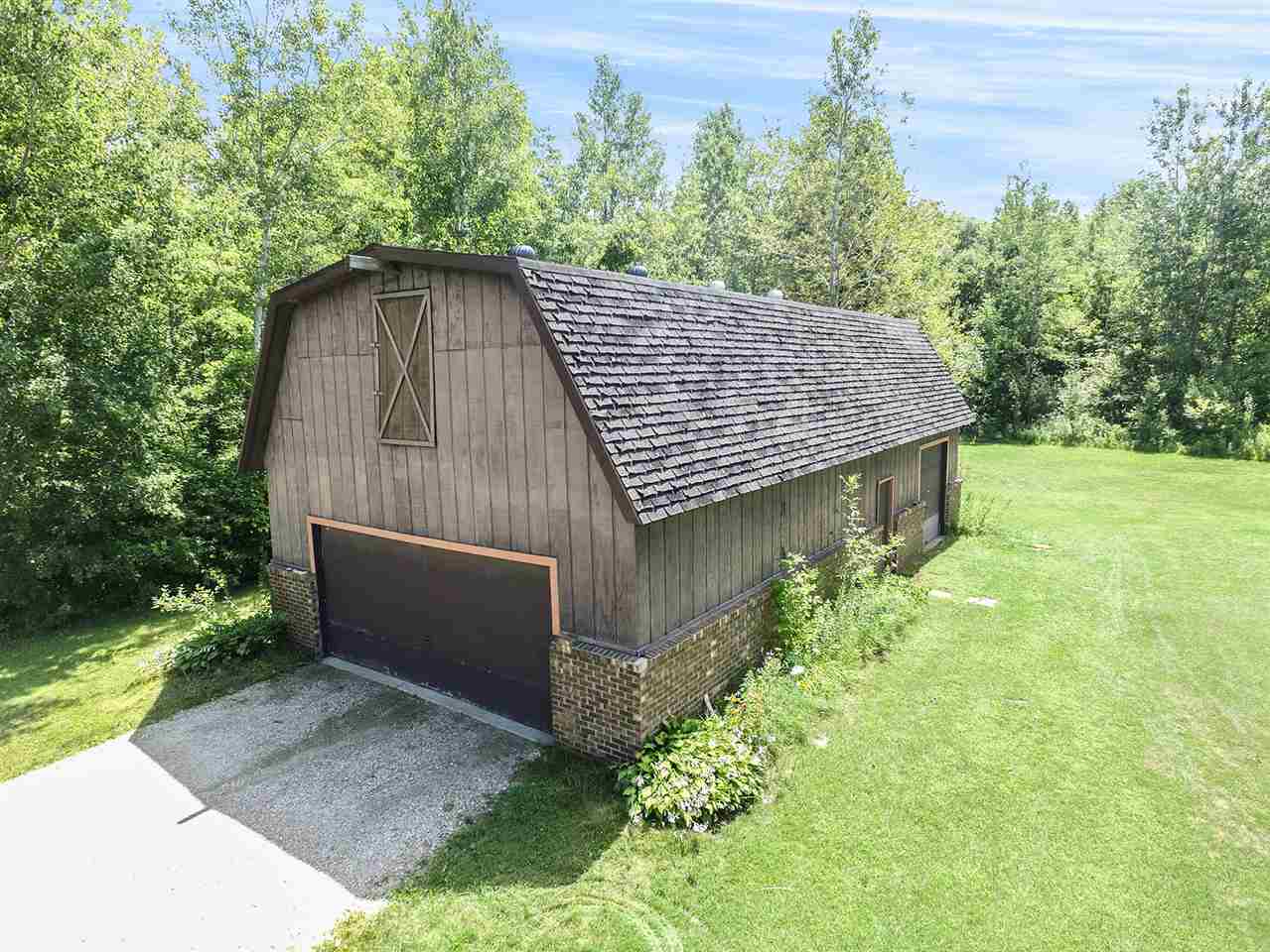8083 Farrand Road Montrose, MI 48457 - Photo 49 of 57 31388559-52.JPG