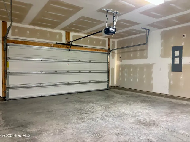 $2,195 | 202 Airlie Vista Lane, Surf City, NC 28445