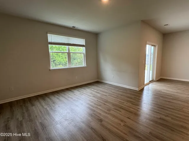 $2,195 | 202 Airlie Vista Lane, Surf City, NC 28445