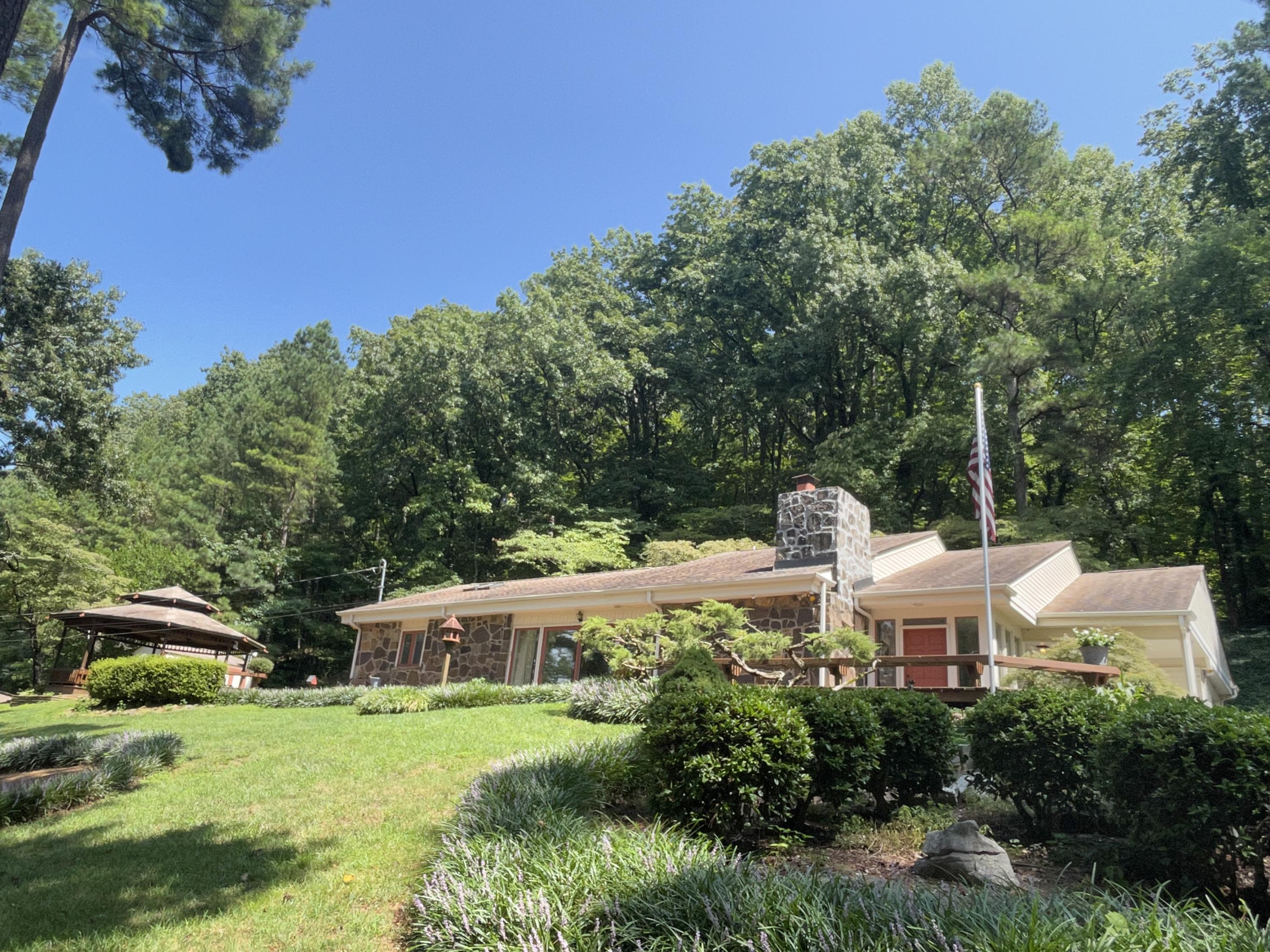 5605 Vincent Road Chattanooga, TN 37416 - Photo 6 of 47 IMG-0590