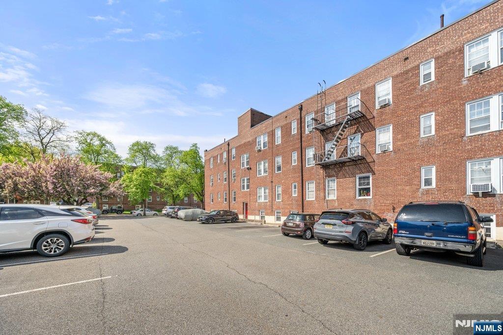 155 Union Avenue, Unit 212 Rutherford, NJ 07070 - Photo 10 of 11