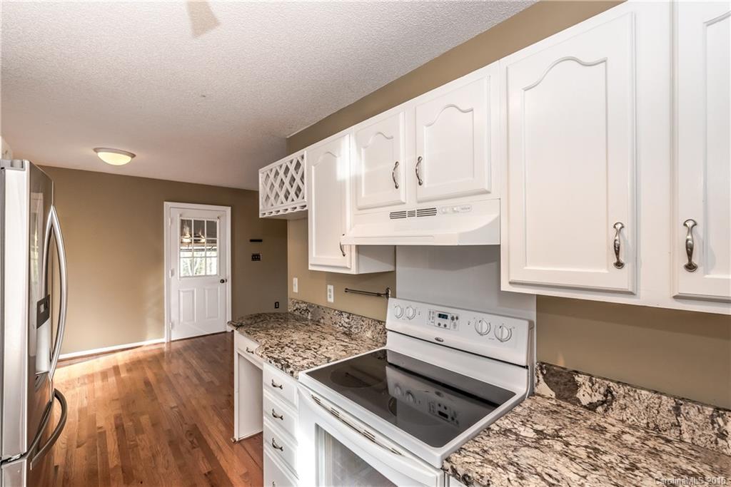 16146 Tana Tea Circle Tega Cay, SC 29708 - Photo 14 of 24 Gallery Image 14