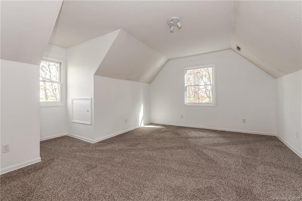 16146 Tana Tea Circle Tega Cay, SC 29708 - Photo 8 of 24 Gallery Image 8