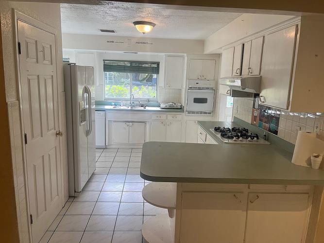 7129 Park Drive New Port Richey, FL 34652 - Photo 3 of 22