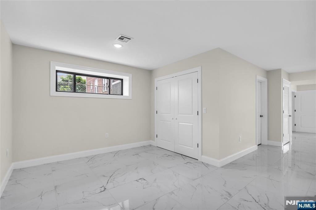 281 Maple Street Kearny, NJ 07032 - Photo 15 of 40