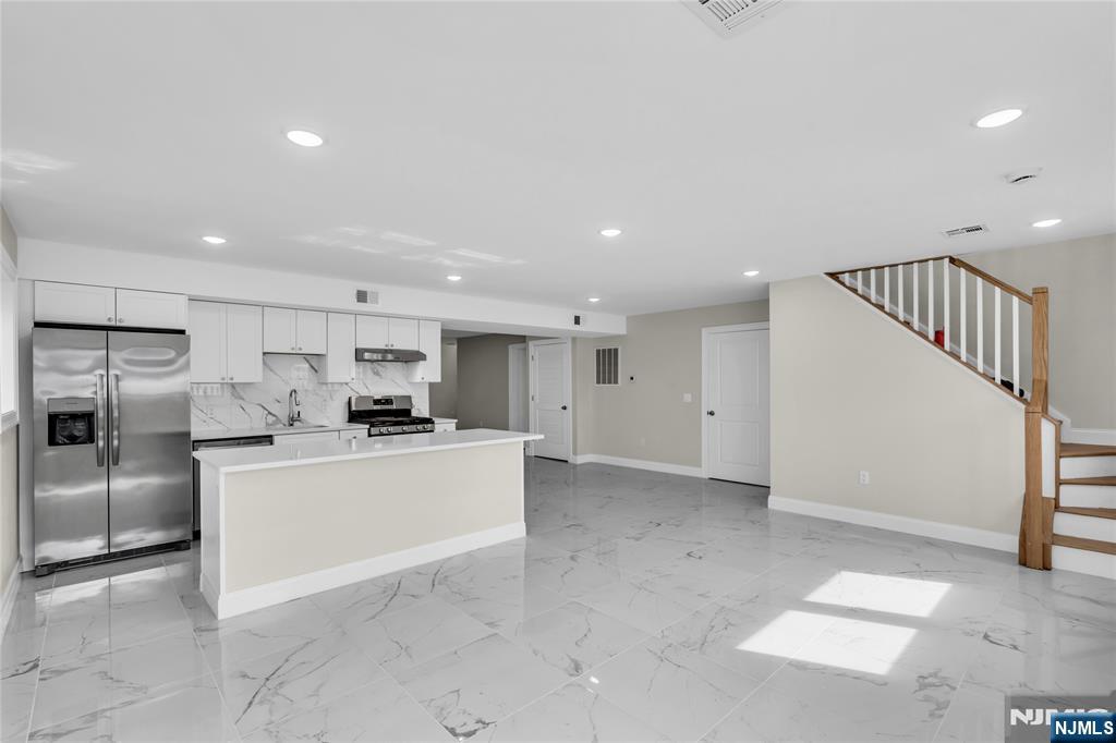 281 Maple Street Kearny, NJ 07032 - Photo 20 of 40