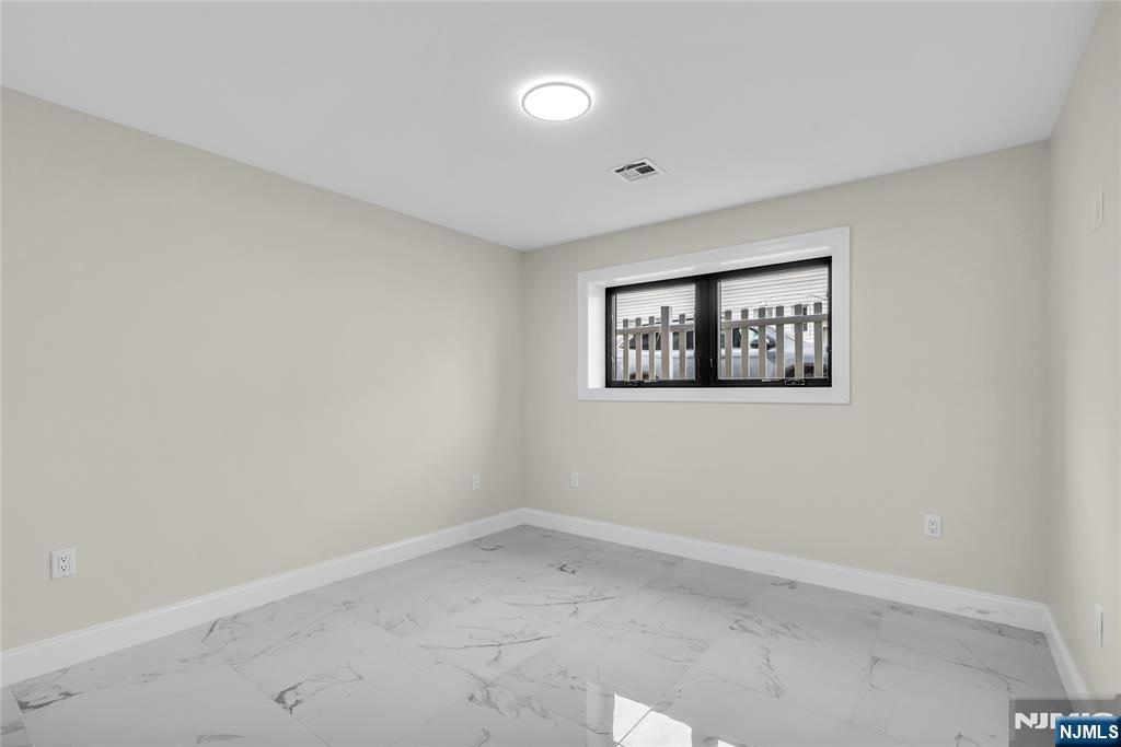 281 Maple Street Kearny, NJ 07032 - Photo 23 of 40