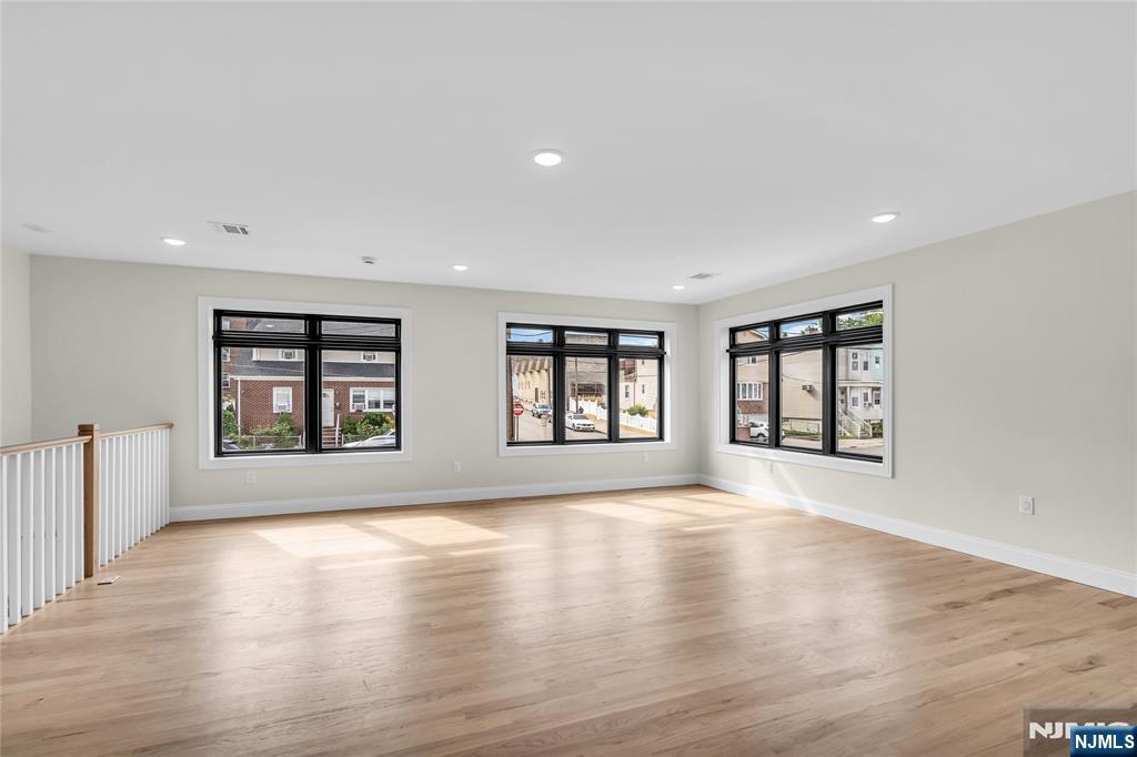 281 Maple Street Kearny, NJ 07032 - Photo 30 of 40