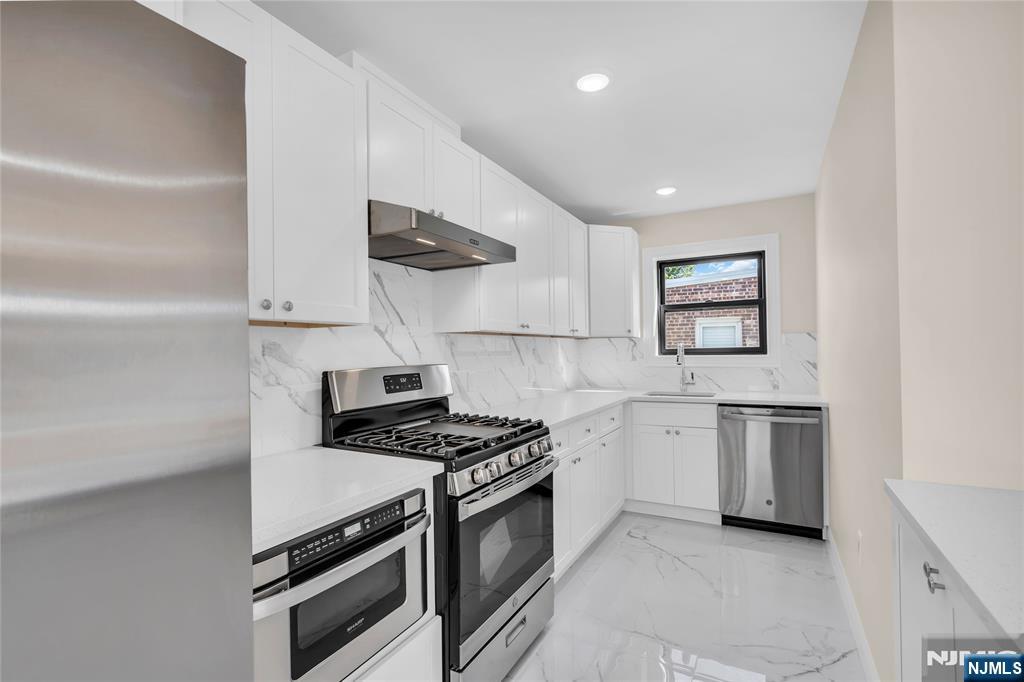 281 Maple Street Kearny, NJ 07032 - Photo 7 of 40