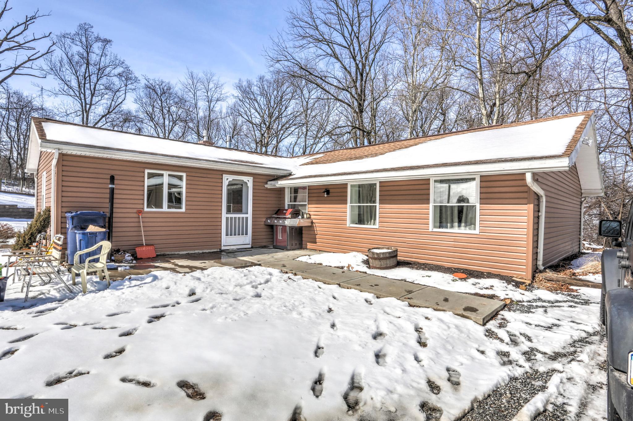 5335 Old Strasburg Road Kinzers, PA 17535 - Photo 3 of 35 Front Exterior
