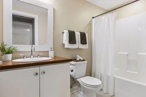 $1,050,000 | 4025 Salem Avenue South, St. Louis Park, MN 55416