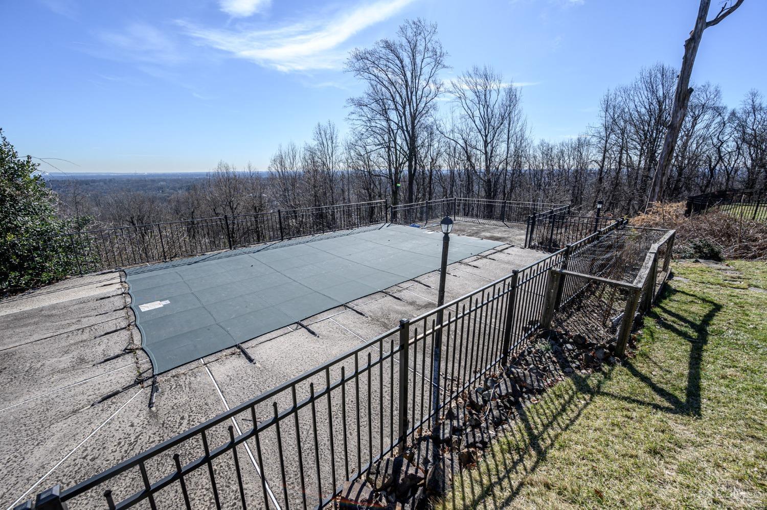 6 Far View Drive Mountainside, NJ 07092 - Photo 29 of 45 a view of a terrace