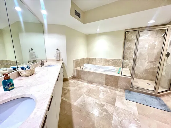 $4,200 | 231 Riverside Drive, Unit 1210, Daytona Beach, FL 32117