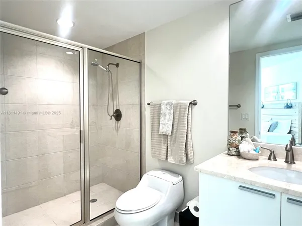 $4,200 | 231 Riverside Drive, Unit 1210, Daytona Beach, FL 32117