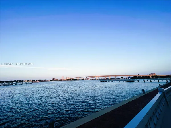 $4,200 | 231 Riverside Drive, Unit 1210, Daytona Beach, FL 32117