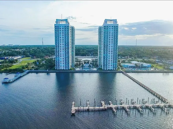 $4,200 | 231 Riverside Drive, Unit 1210, Daytona Beach, FL 32117