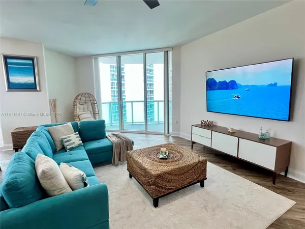 $4,200 | 231 Riverside Drive, Unit 1210, Daytona Beach, FL 32117