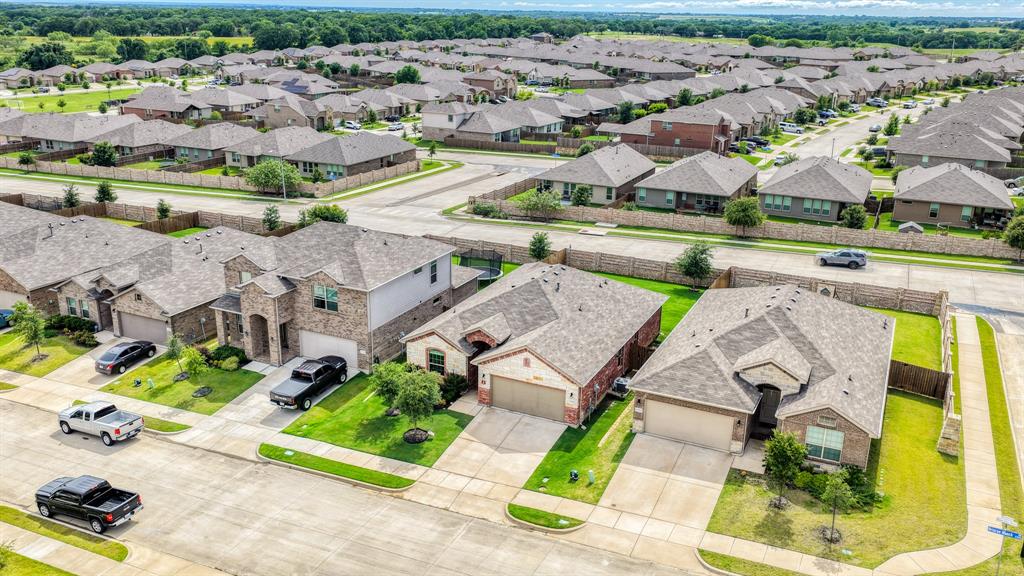 2328 Briscoe Rnch Drive Weatherford, TX 76087 - Photo 32 of 36