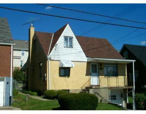 832 Railroad Street McKees Rocks, PA 15136 - Photo 1 of 1
