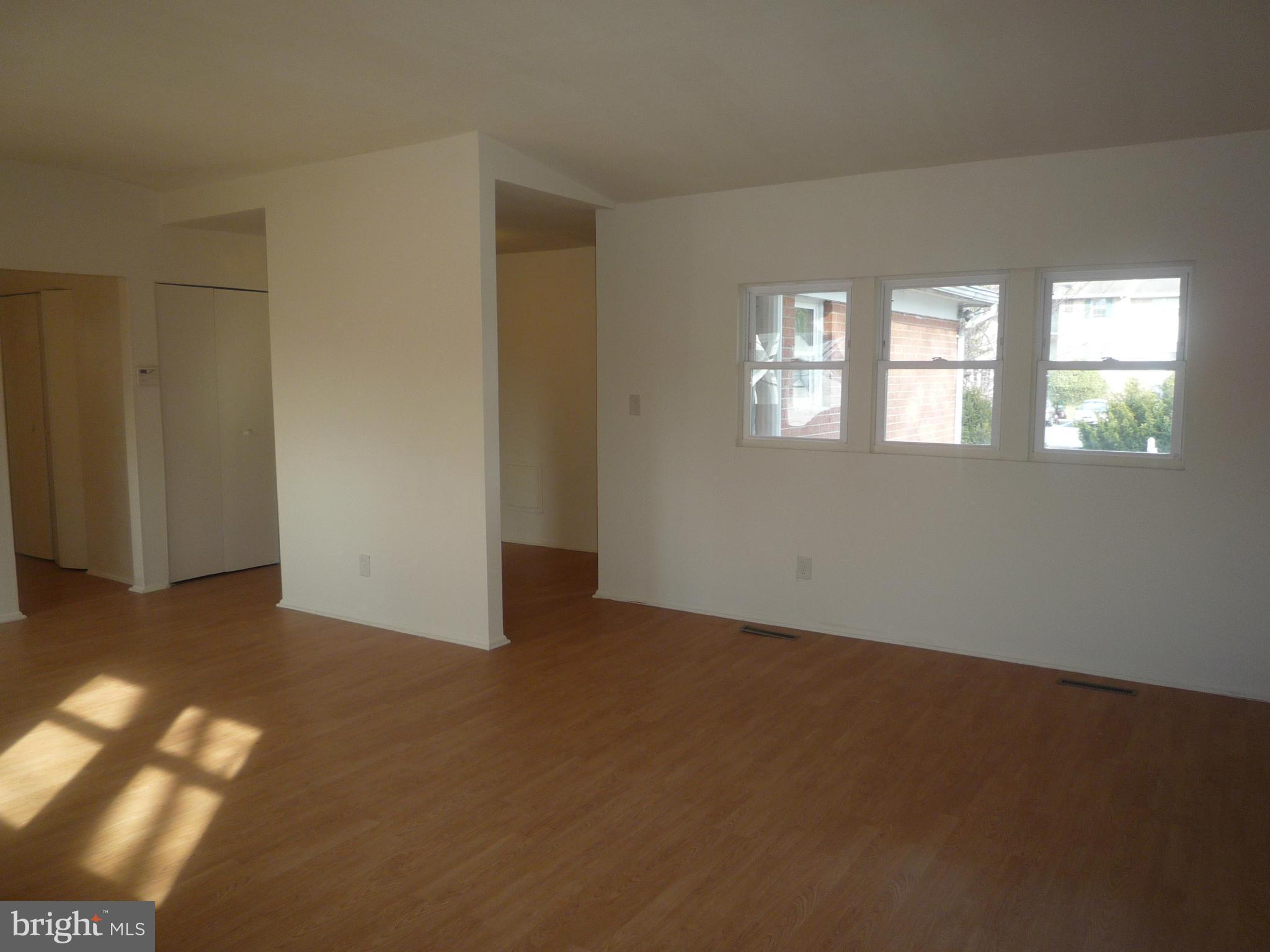 3904 Grierson Road Randallstown, MD 21133 - Photo 12 of 30 Living Room