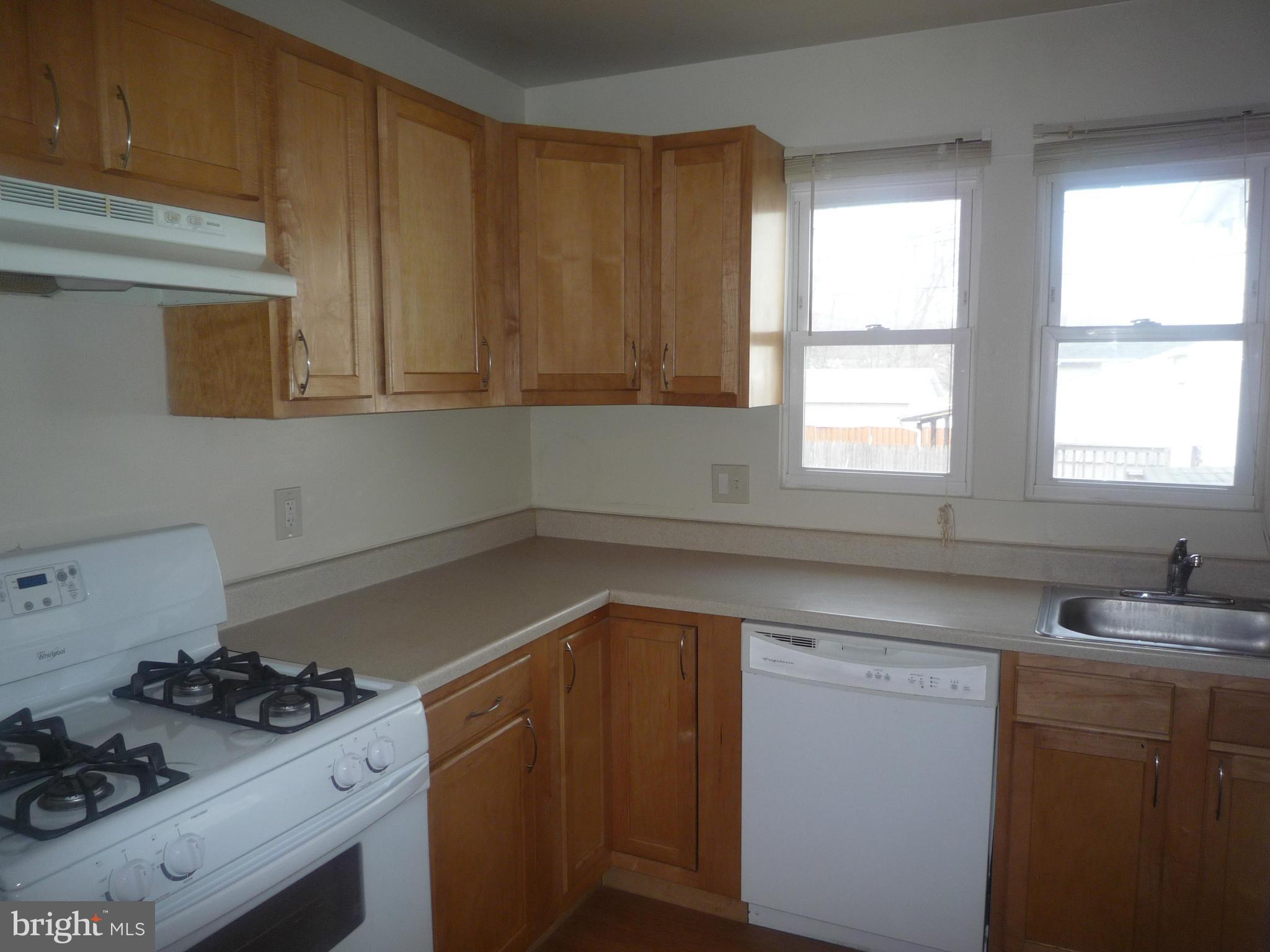 3904 Grierson Road Randallstown, MD 21133 - Photo 4 of 30 Kitchen