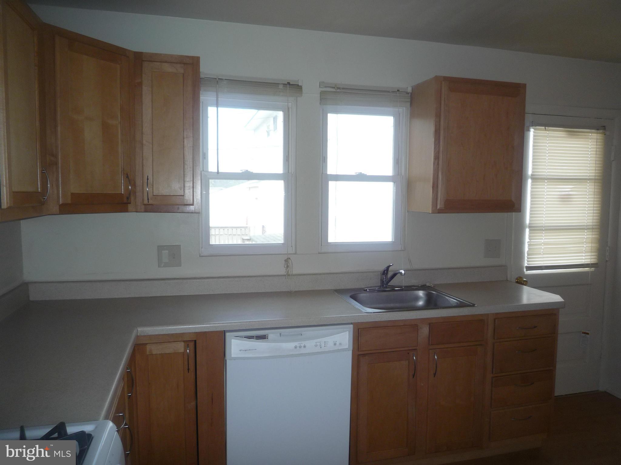 3904 Grierson Road Randallstown, MD 21133 - Photo 5 of 30 Kitchen