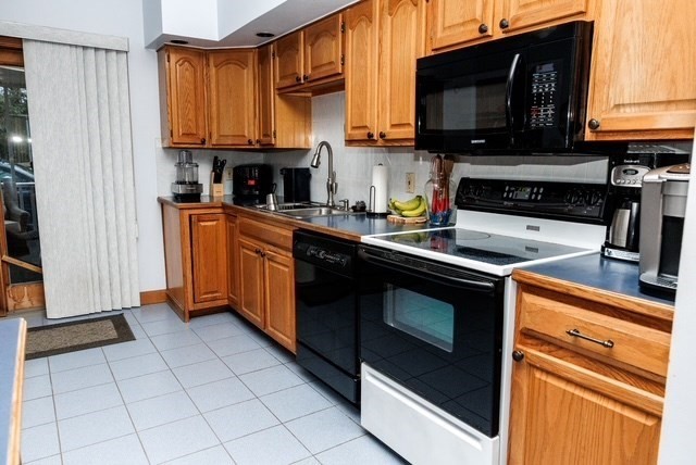 93 Osborn Street Fall River, MA 02724 - Photo 19 of 42