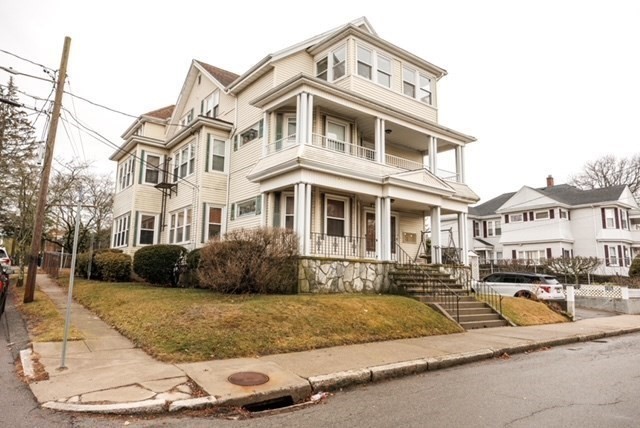 93 Osborn Street Fall River, MA 02724 - Photo 4 of 42