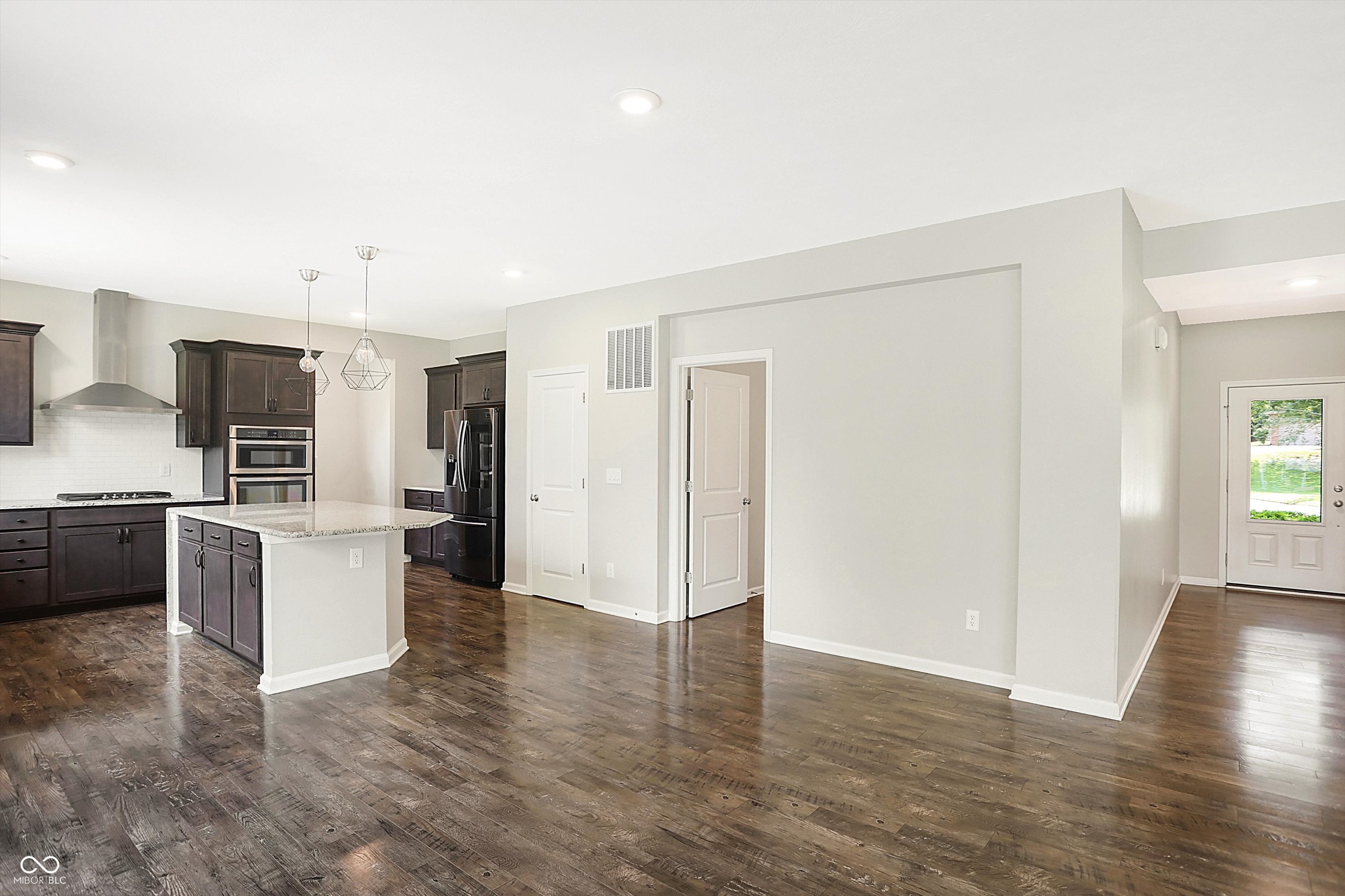 421 Ridgeview Lane Columbus, IN 47201 - Photo 17 of 65 Gallery Image 17