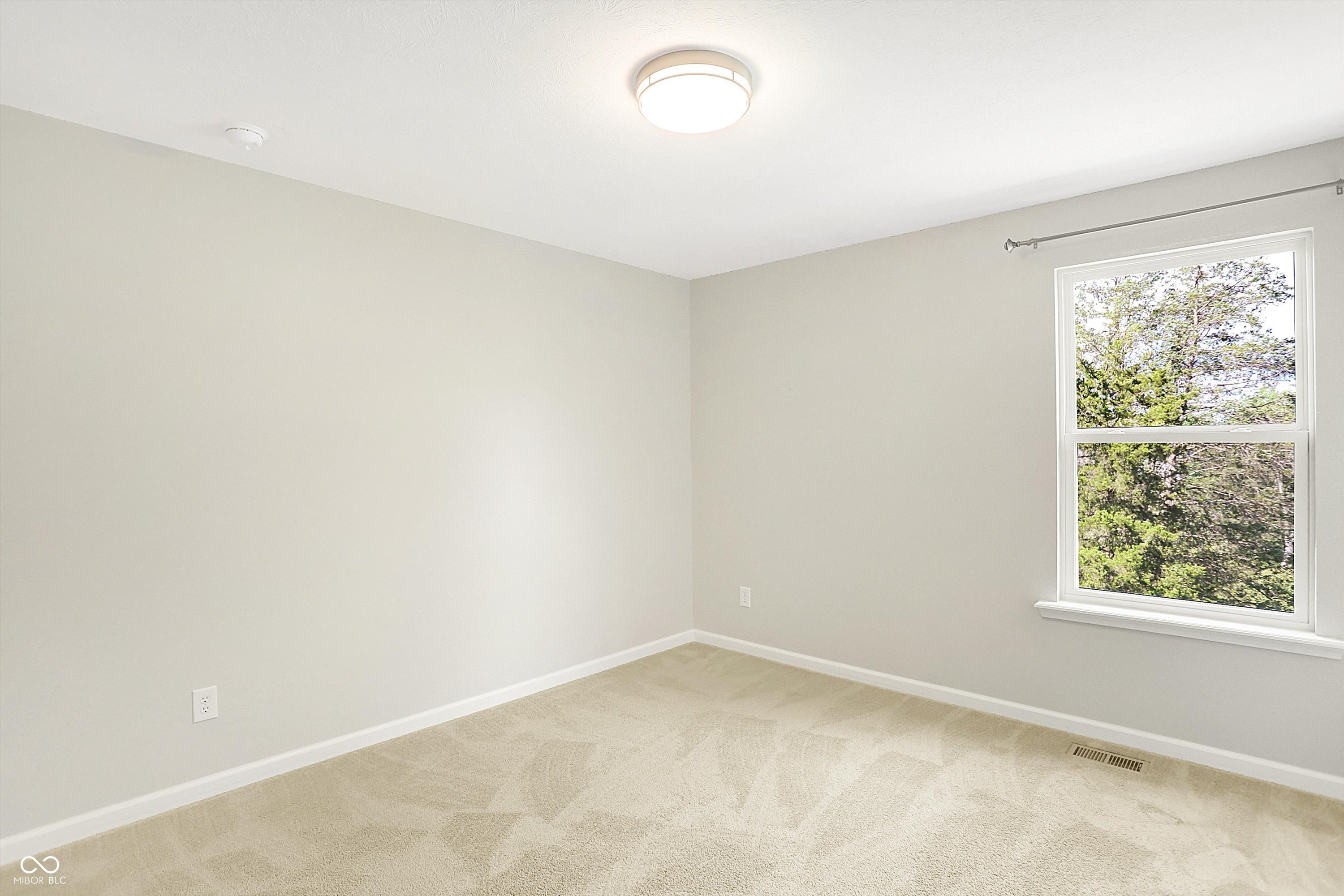421 Ridgeview Lane Columbus, IN 47201 - Photo 31 of 65 Gallery Image 31