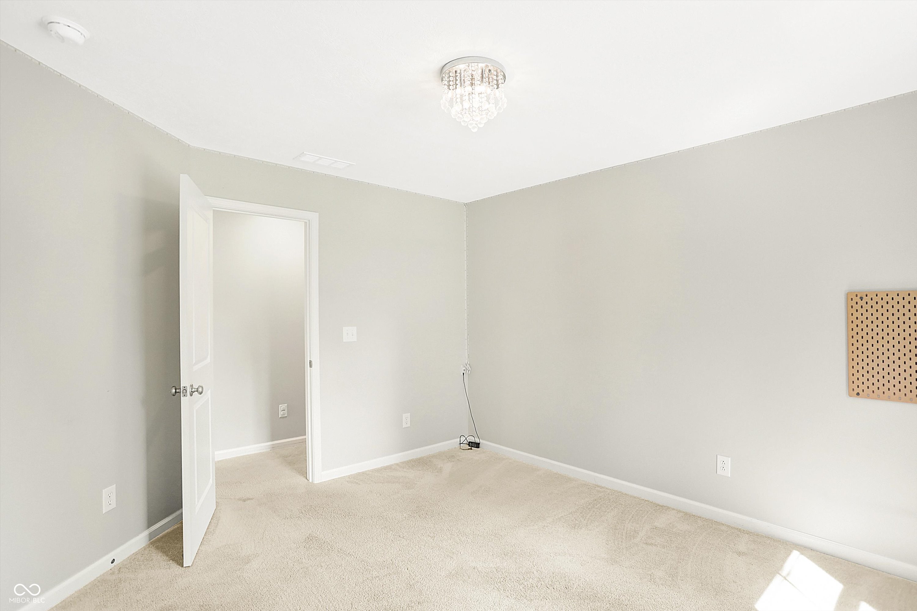 421 Ridgeview Lane Columbus, IN 47201 - Photo 51 of 65 Gallery Image 51