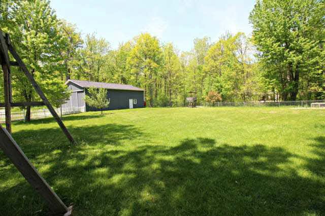 6237 Deland Road Flushing, MI 48433 - Photo 28 of 31 21167718-27.JPG
