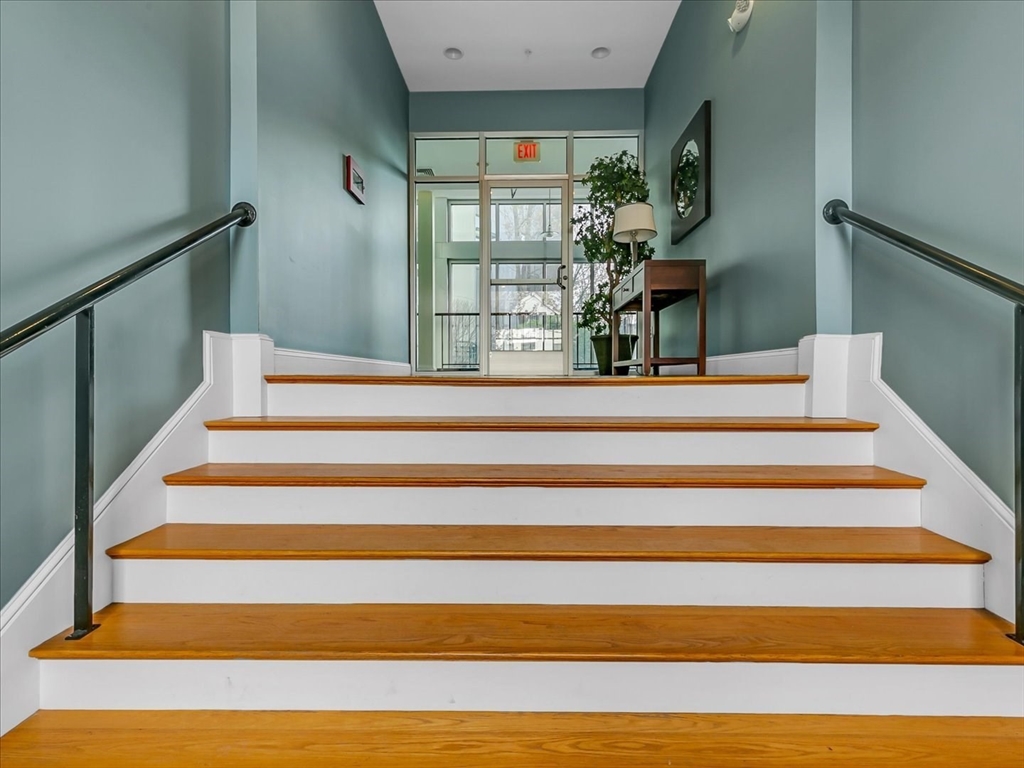 45 Rantoul Street, Unit 208 Beverly, MA 01915 - Photo 19 of 28 Gallery Image 19