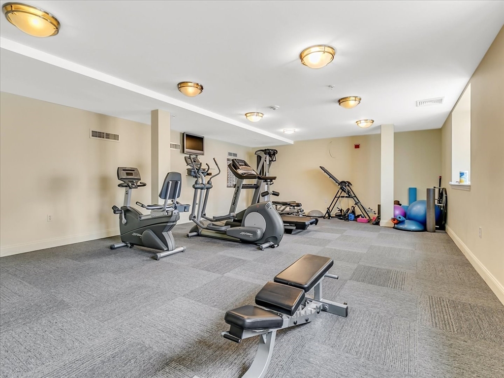 45 Rantoul Street, Unit 208 Beverly, MA 01915 - Photo 21 of 28 Gallery Image 21