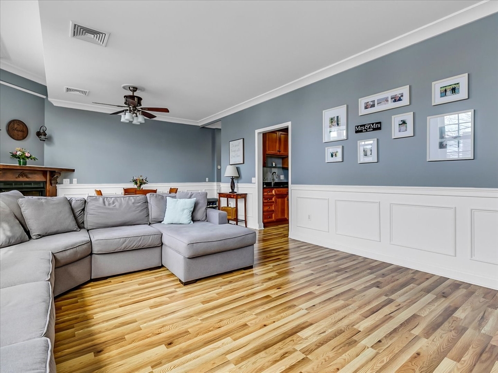 45 Rantoul Street, Unit 208 Beverly, MA 01915 - Photo 6 of 28 Gallery Image 6