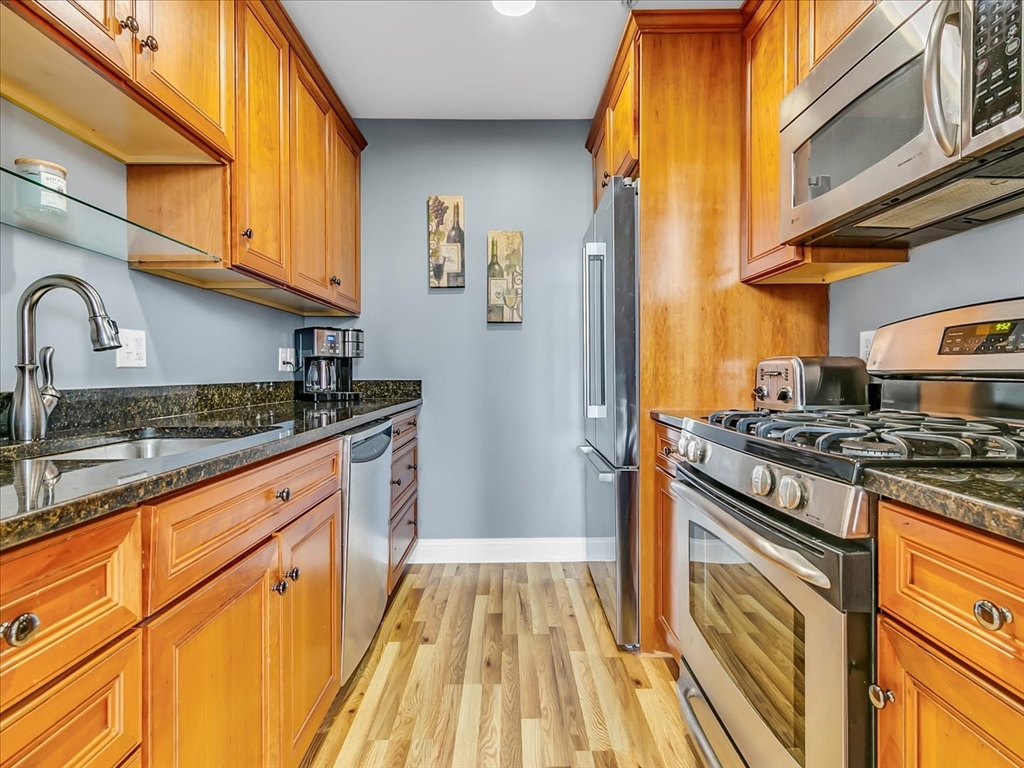 45 Rantoul Street, Unit 208 Beverly, MA 01915 - Photo 8 of 28 Gallery Image 8