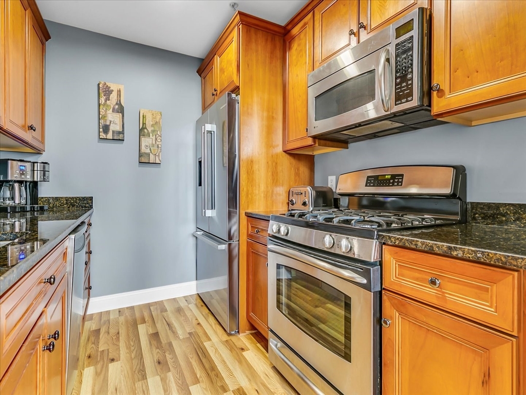 45 Rantoul Street, Unit 208 Beverly, MA 01915 - Photo 9 of 28 Gallery Image 9