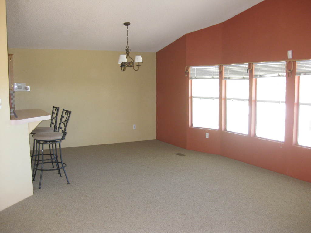 275 North Acacia Road Apache Junction, AZ 85119 - Photo 4 of 28 Great Room 1