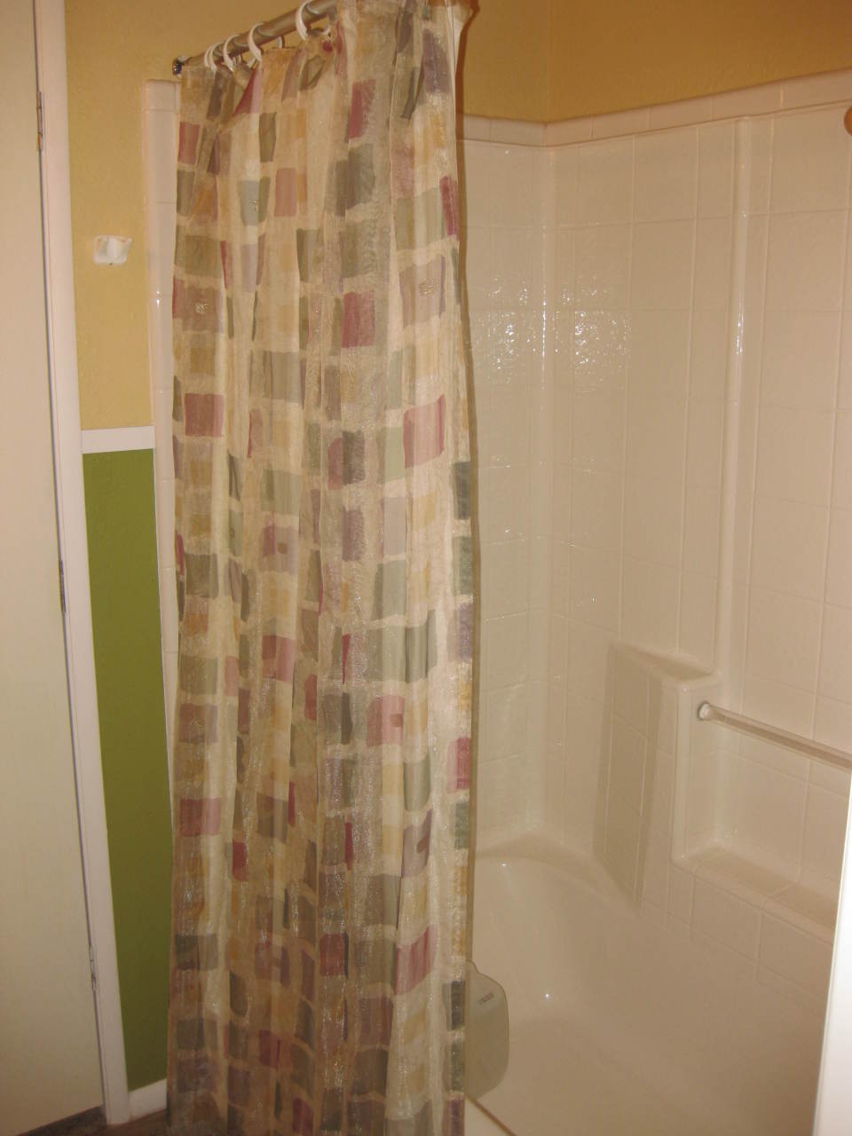 275 North Acacia Road Apache Junction, AZ 85119 - Photo 10 of 28 Second Bath pic 2