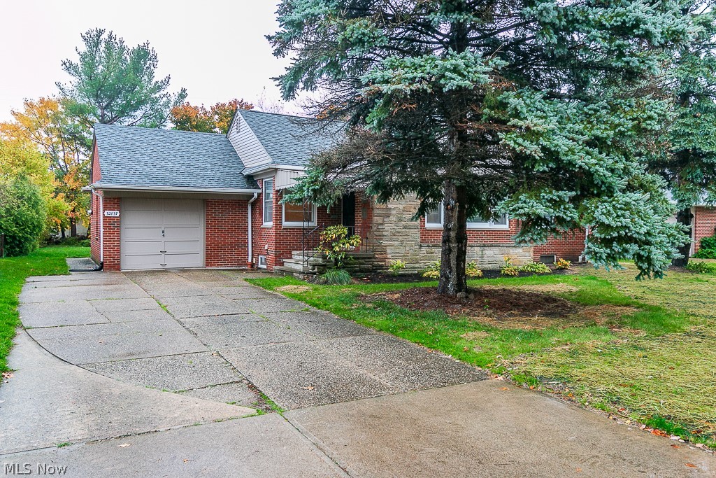 32837 Baldwin Road Solon, OH 44139 - Photo 2 of 35