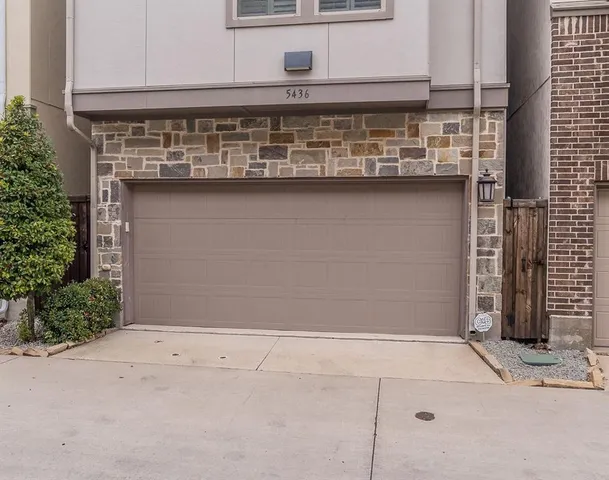 $3,500 | 5436 Ashby Grove Street, Dallas, TX 75209