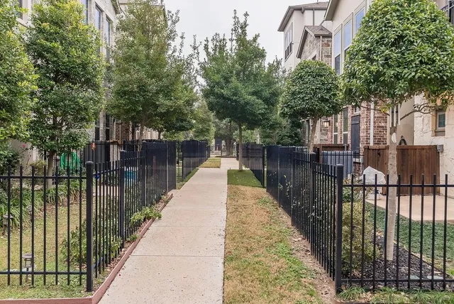 $3,500 | 5436 Ashby Grove Street, Dallas, TX 75209